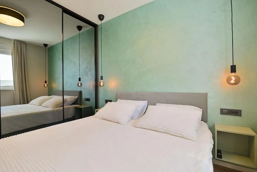 Noir Design Apartment Trogir