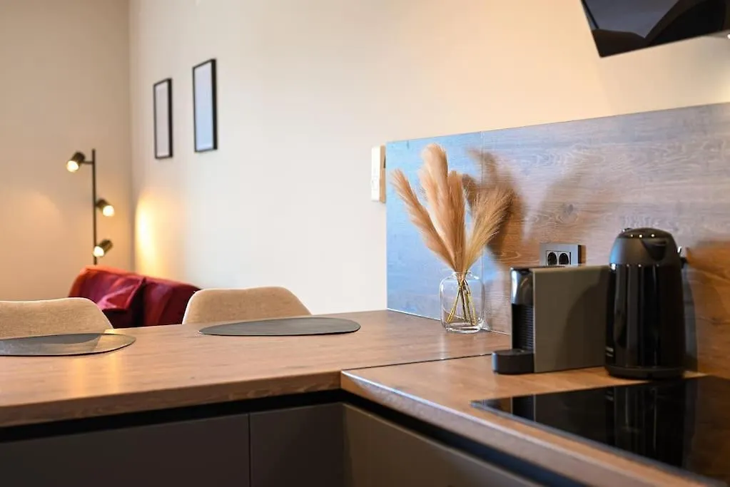 Noir Design Apartment Trogir 0*,