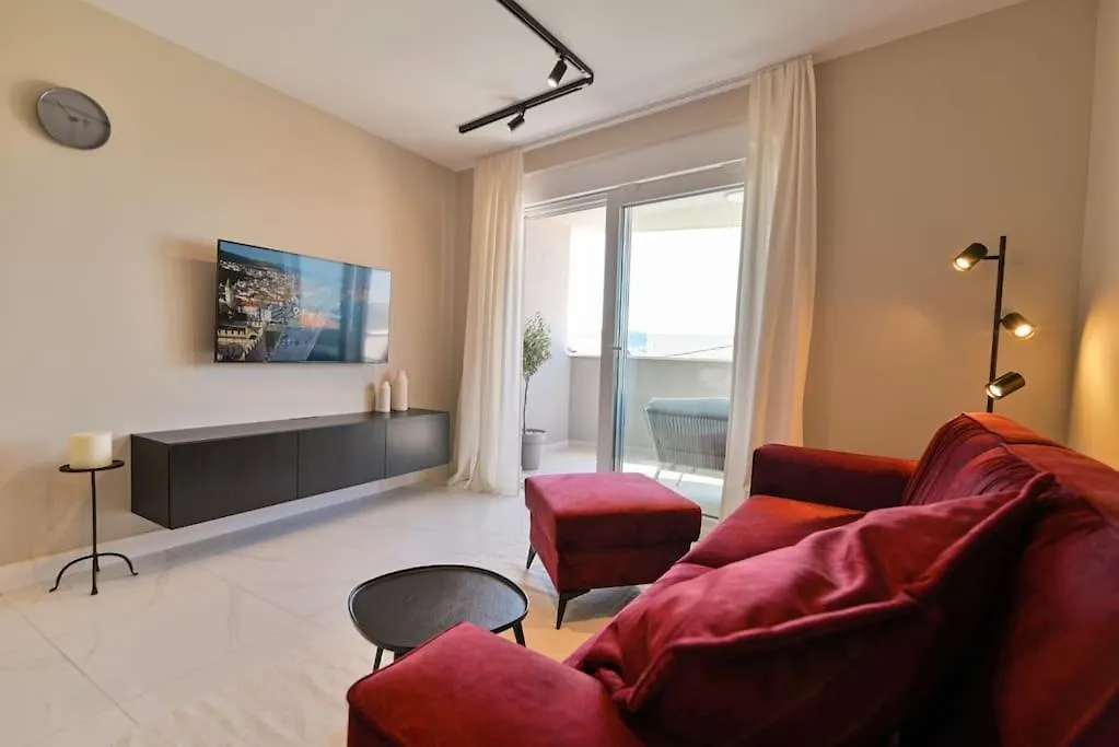 Noir Design Apartment Trogir