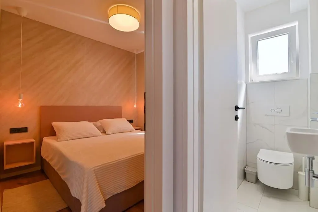 Noir Design Apartment Trogir