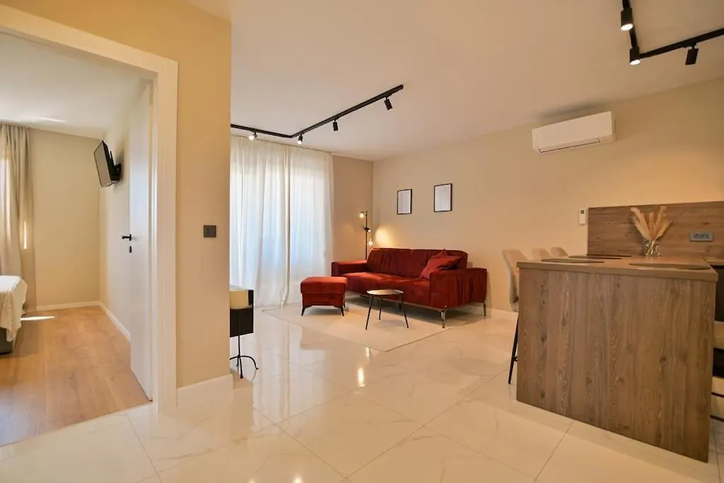 Noir Design Apartment Trogir 0*,  Kroatien