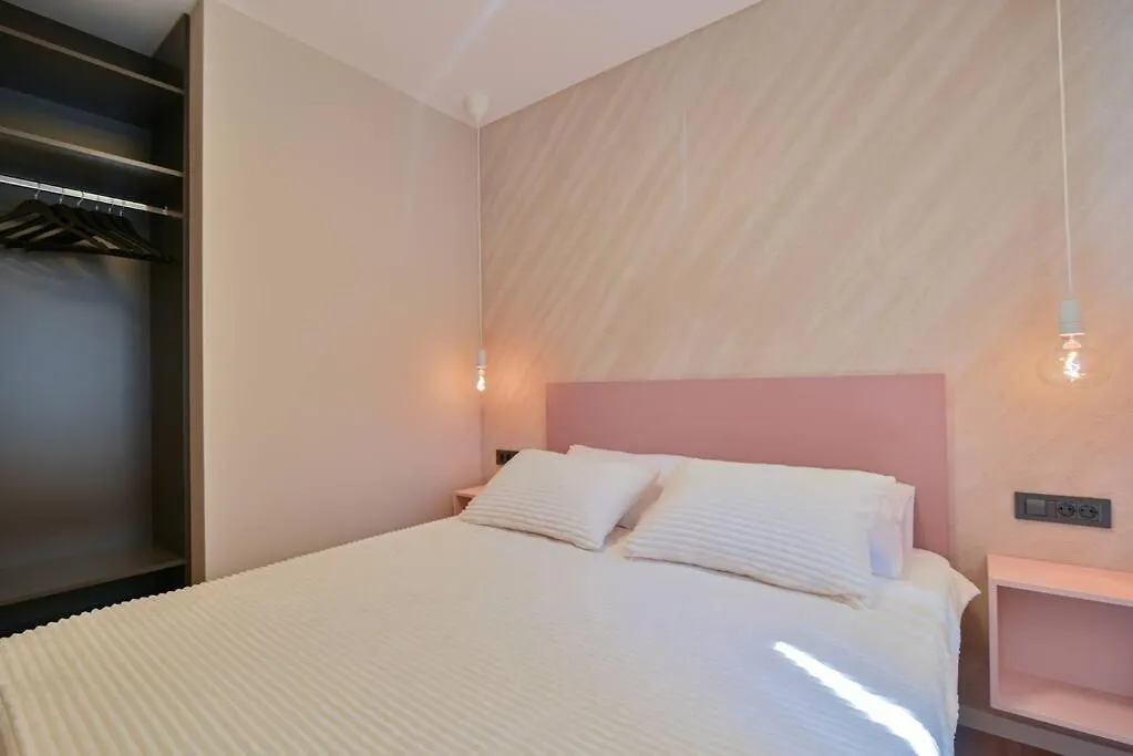 Noir Design Apartment Trogir